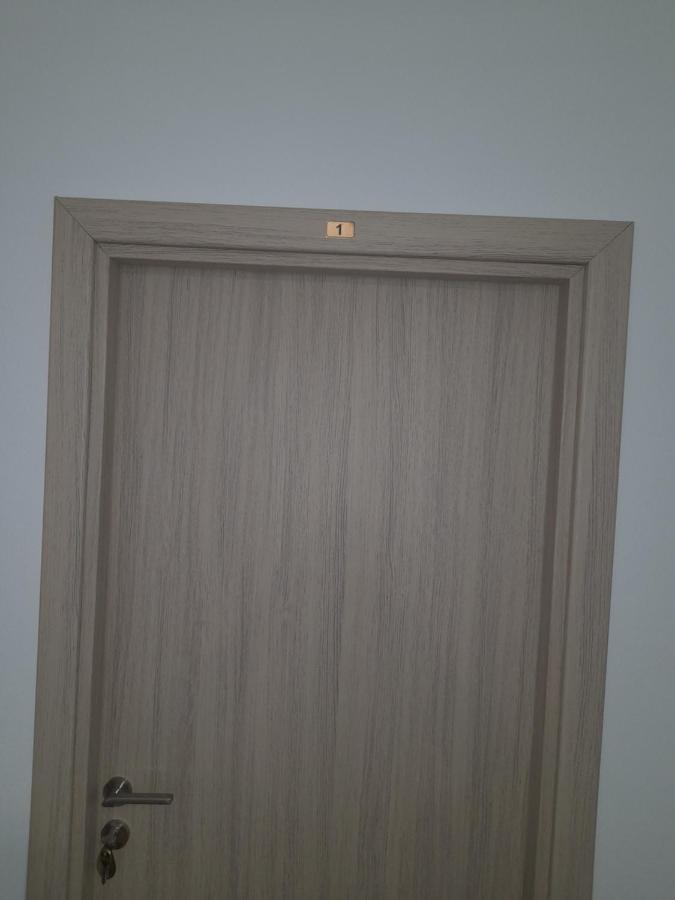 Casa Chriss Apartment เอโฟรีเอซูด ภายนอก รูปภาพ
